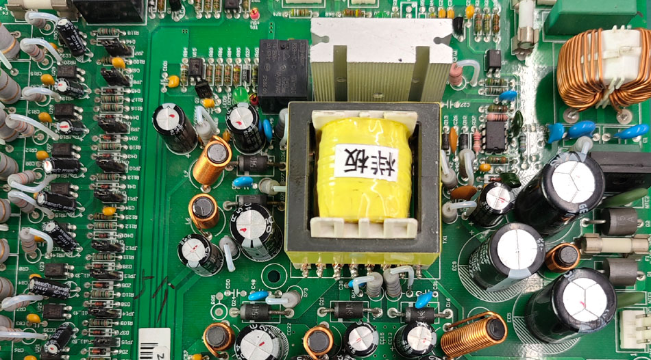 PCBA fabriklərində yenilikçi texnologiyalar layihə risklərini necə azalda bilər?